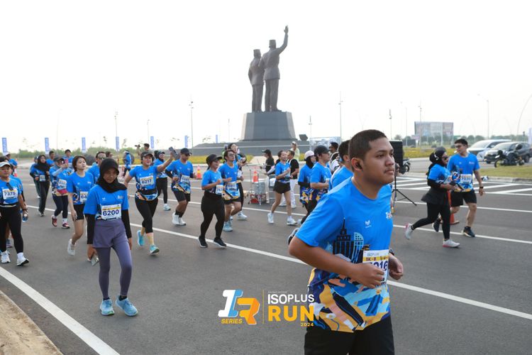 Race photo from ISOPlus Run 2024 Jakarta