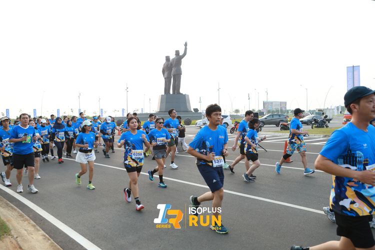 Race photo from ISOPlus Run 2024 Jakarta