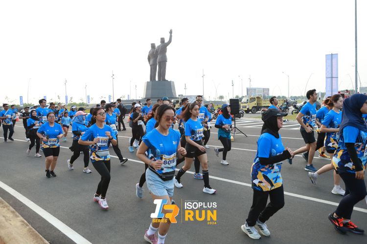 Race photo from ISOPlus Run 2024 Jakarta