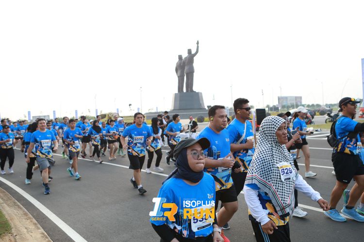 Race photo from ISOPlus Run 2024 Jakarta