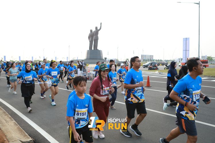 Race photo from ISOPlus Run 2024 Jakarta
