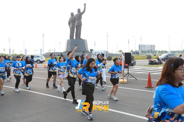 Race photo from ISOPlus Run 2024 Jakarta