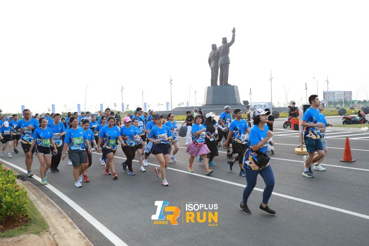 Race photo from ISOPlus Run 2024 Jakarta