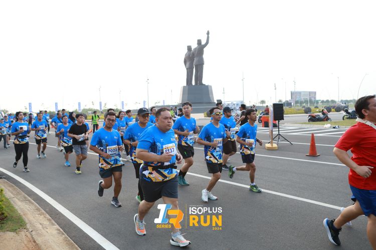 Race photo from ISOPlus Run 2024 Jakarta