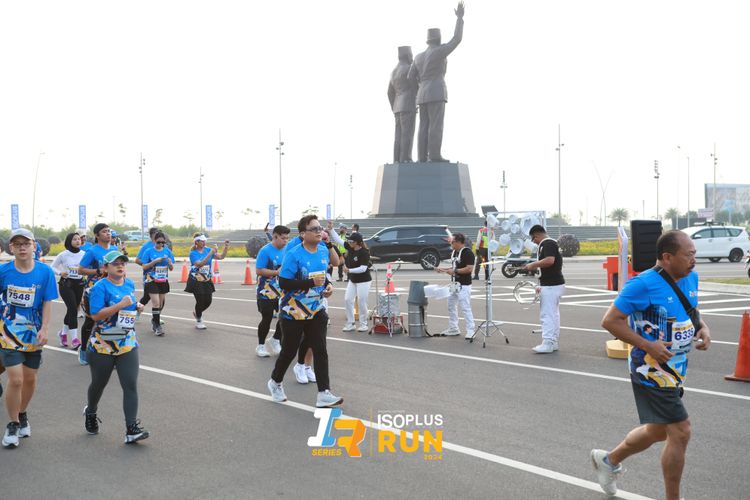 Race photo from ISOPlus Run 2024 Jakarta