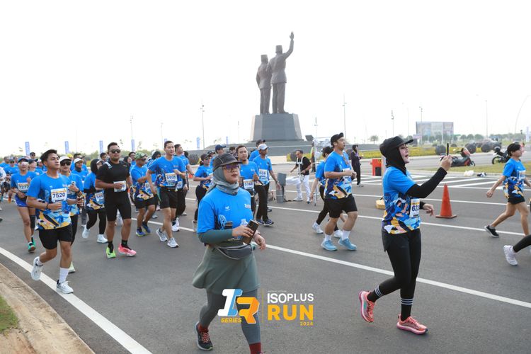 Race photo from ISOPlus Run 2024 Jakarta