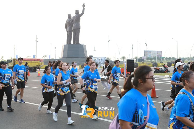 Race photo from ISOPlus Run 2024 Jakarta