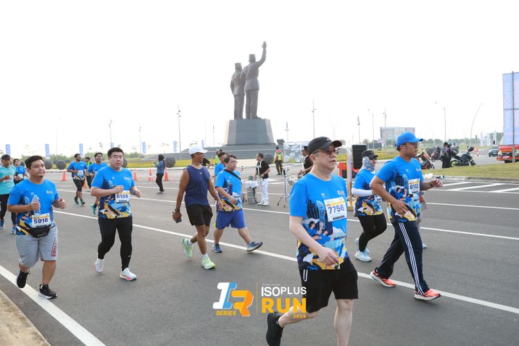 Race photo from ISOPlus Run 2024 Jakarta