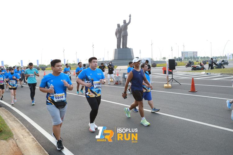 Race photo from ISOPlus Run 2024 Jakarta