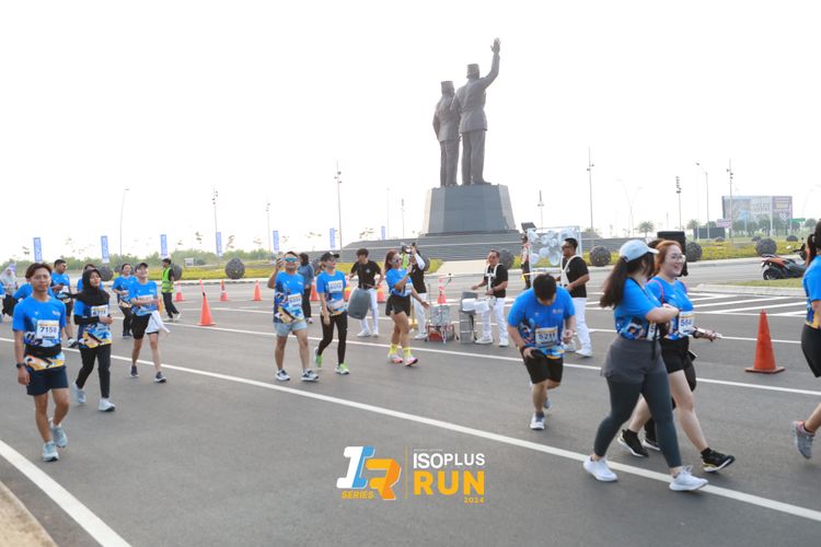 Race photo from ISOPlus Run 2024 Jakarta