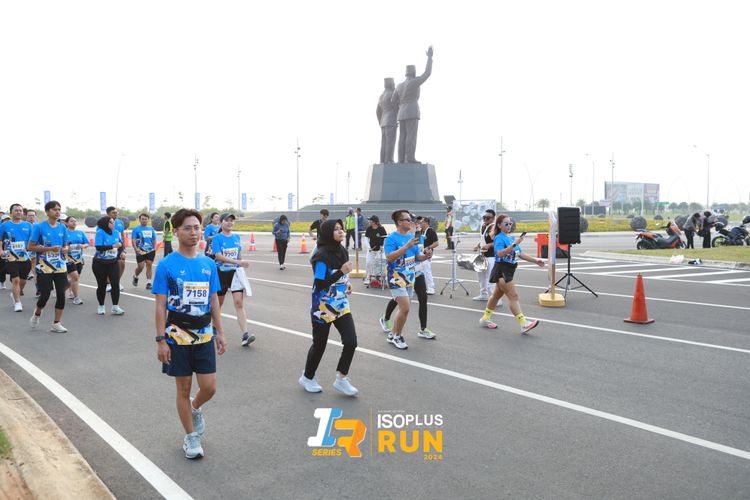 Race photo from ISOPlus Run 2024 Jakarta