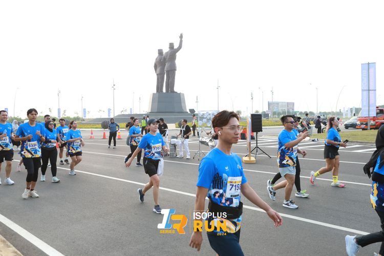 Race photo from ISOPlus Run 2024 Jakarta