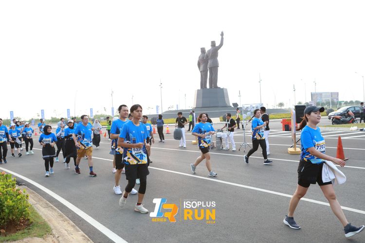 Race photo from ISOPlus Run 2024 Jakarta