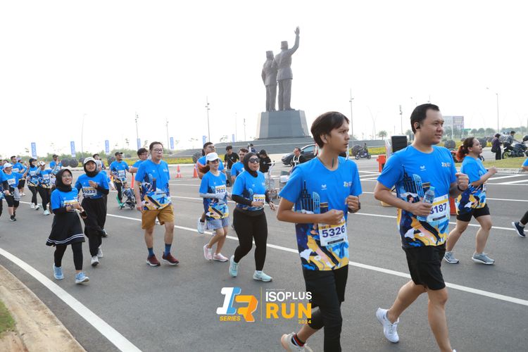 Race photo from ISOPlus Run 2024 Jakarta