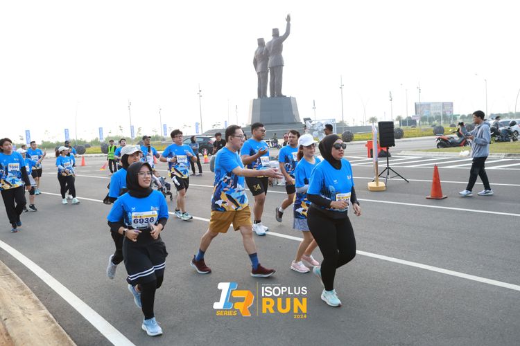 Race photo from ISOPlus Run 2024 Jakarta