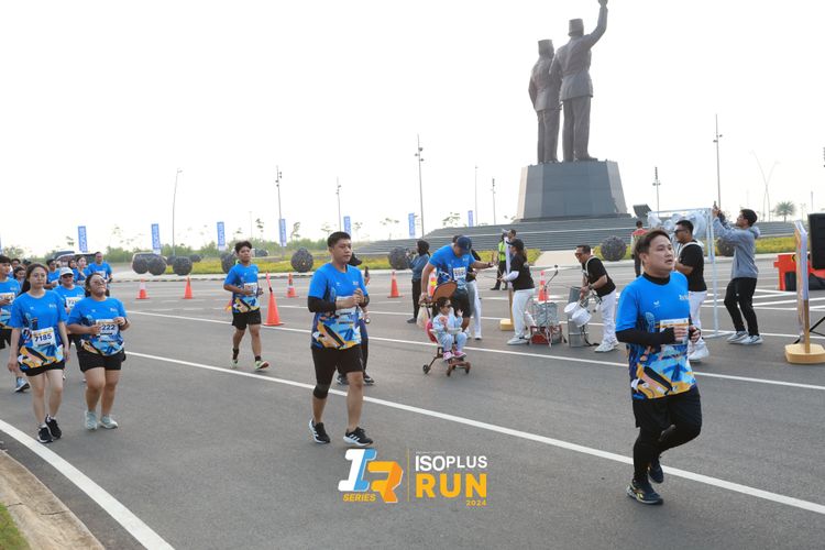 Race photo from ISOPlus Run 2024 Jakarta