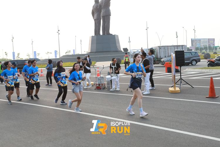 Race photo from ISOPlus Run 2024 Jakarta