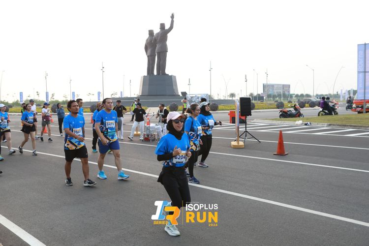 Race photo from ISOPlus Run 2024 Jakarta