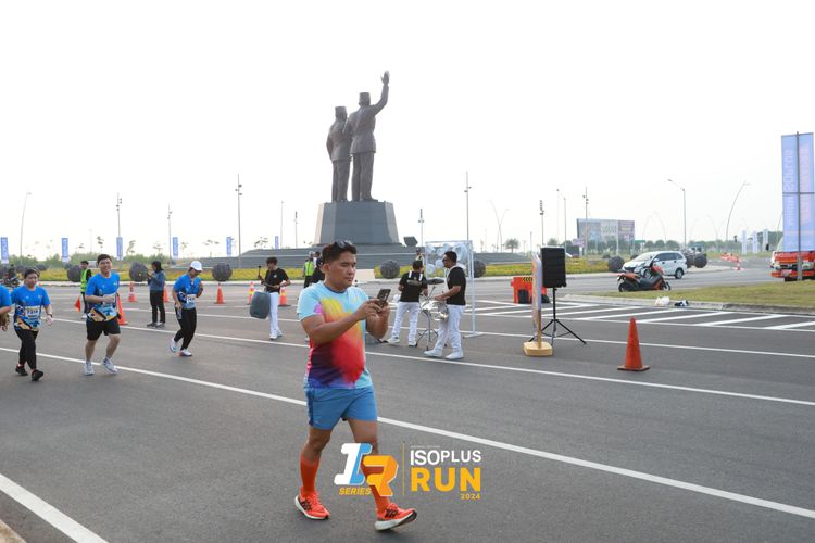 Race photo from ISOPlus Run 2024 Jakarta