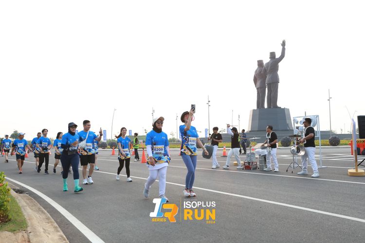 Race photo from ISOPlus Run 2024 Jakarta