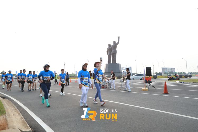 Race photo from ISOPlus Run 2024 Jakarta