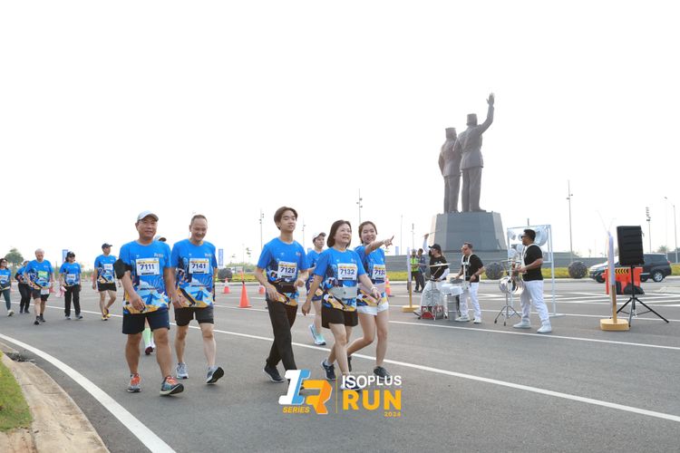 Race photo from ISOPlus Run 2024 Jakarta