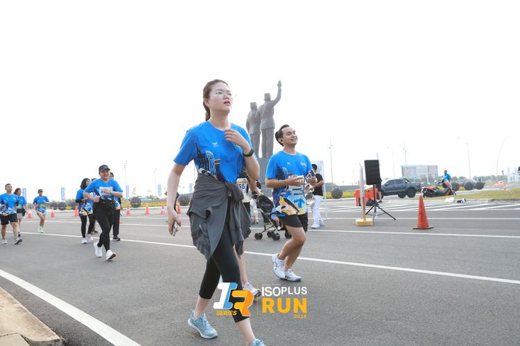 Race photo from ISOPlus Run 2024 Jakarta