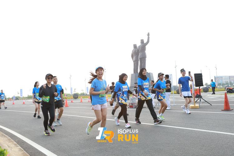 Race photo from ISOPlus Run 2024 Jakarta