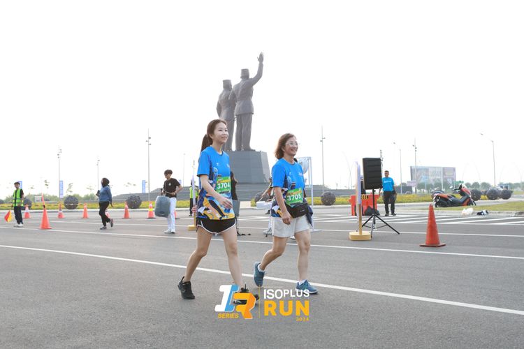 Race photo from ISOPlus Run 2024 Jakarta