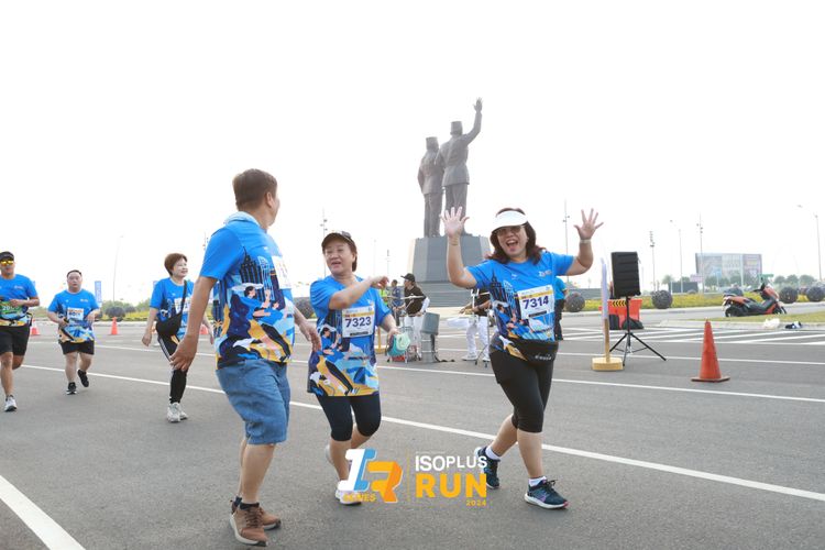 Race photo from ISOPlus Run 2024 Jakarta