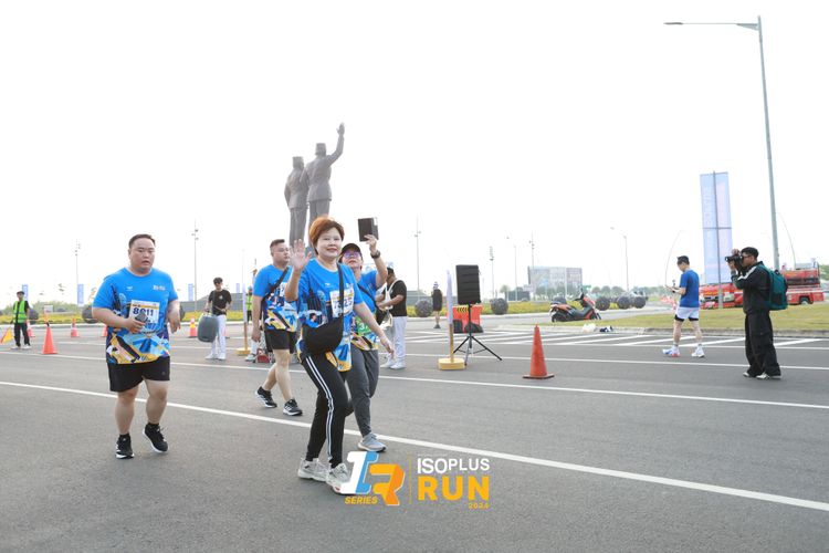 Race photo from ISOPlus Run 2024 Jakarta