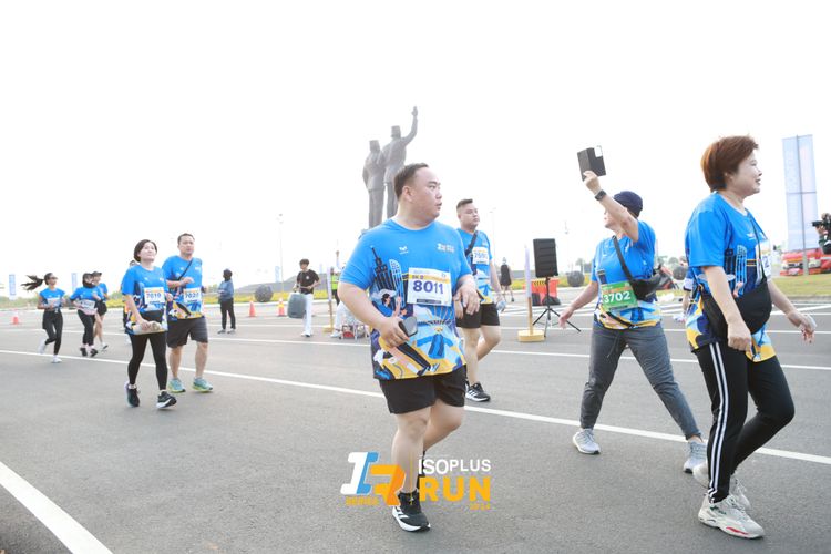 Race photo from ISOPlus Run 2024 Jakarta