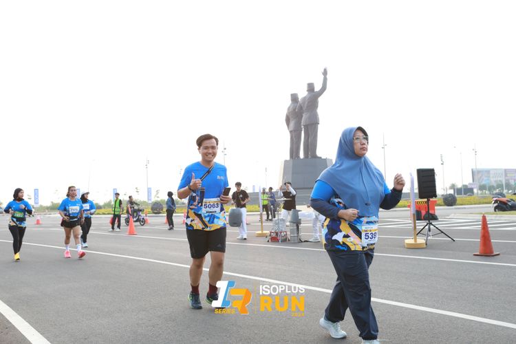 Race photo from ISOPlus Run 2024 Jakarta