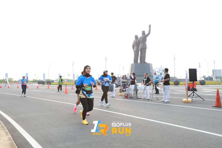 Race photo from ISOPlus Run 2024 Jakarta