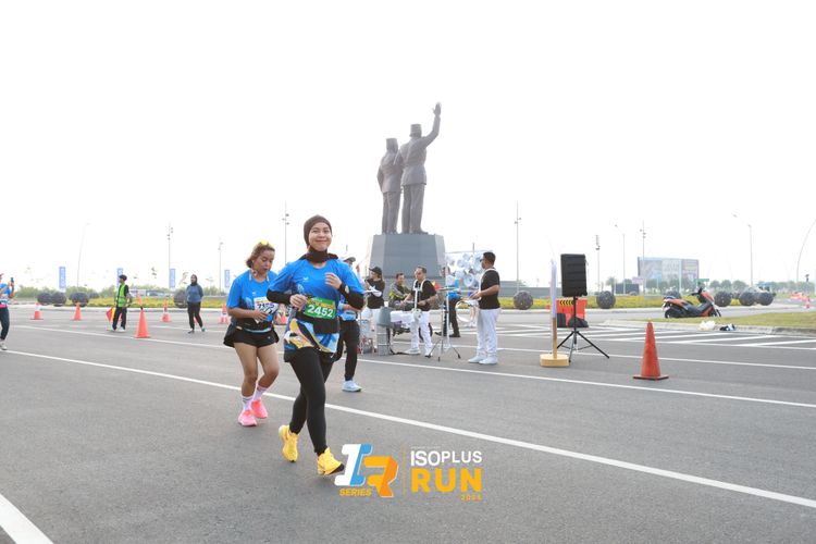 Race photo from ISOPlus Run 2024 Jakarta