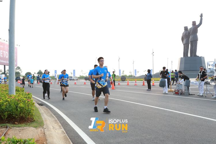 Race photo from ISOPlus Run 2024 Jakarta