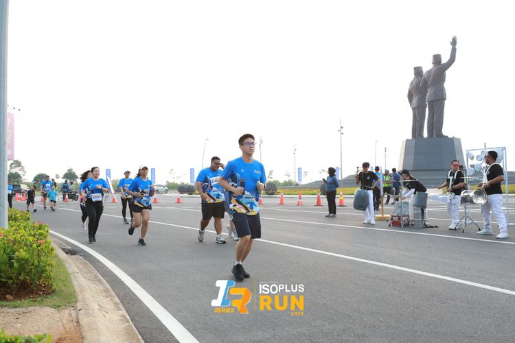 Race photo from ISOPlus Run 2024 Jakarta