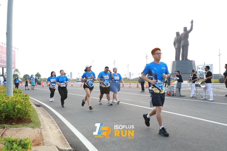 Race photo from ISOPlus Run 2024 Jakarta