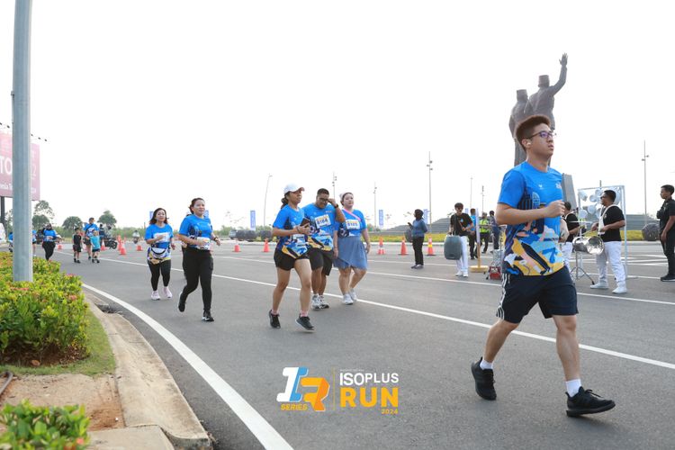Race photo from ISOPlus Run 2024 Jakarta