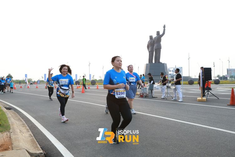 Race photo from ISOPlus Run 2024 Jakarta