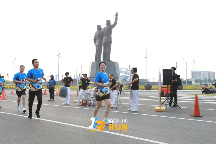 Race photo from ISOPlus Run 2024 Jakarta