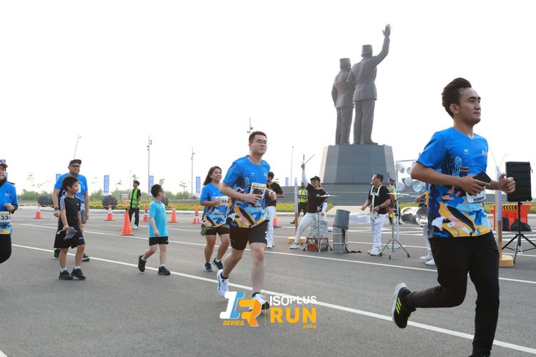 Race photo from ISOPlus Run 2024 Jakarta