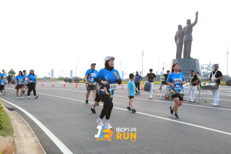 Race photo from ISOPlus Run 2024 Jakarta