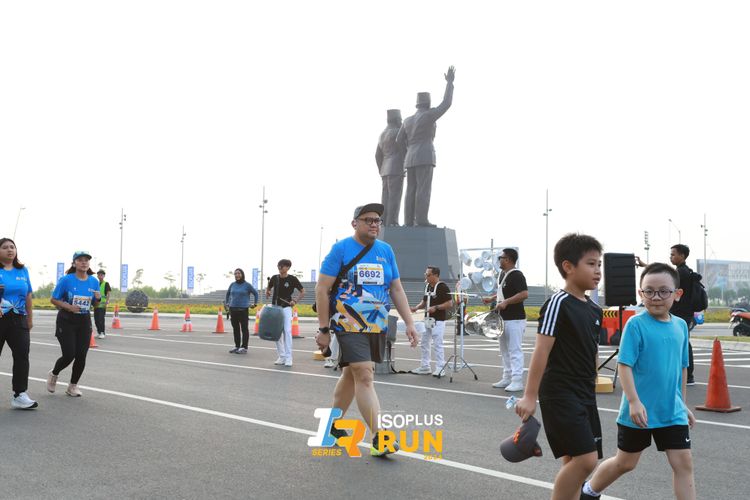 Race photo from ISOPlus Run 2024 Jakarta