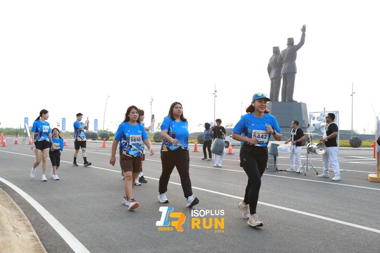 Race photo from ISOPlus Run 2024 Jakarta