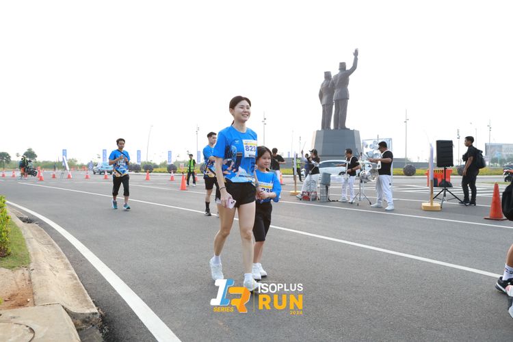 Race photo from ISOPlus Run 2024 Jakarta