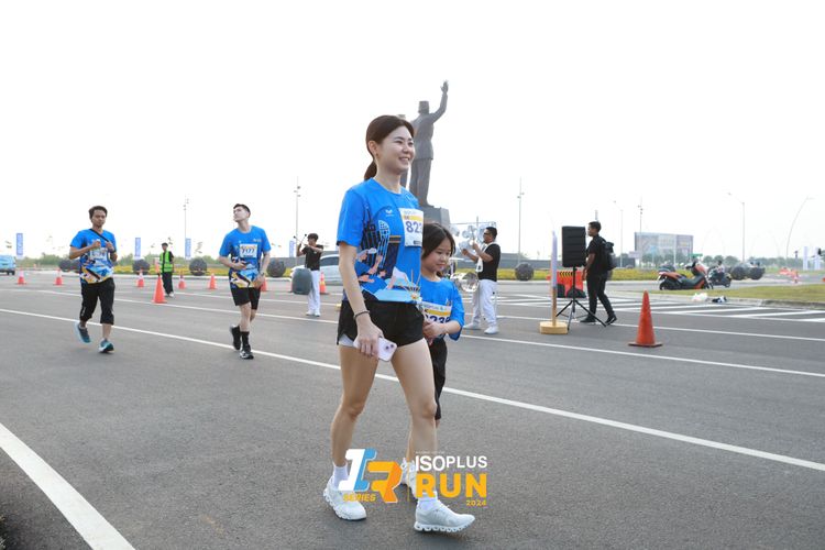Race photo from ISOPlus Run 2024 Jakarta