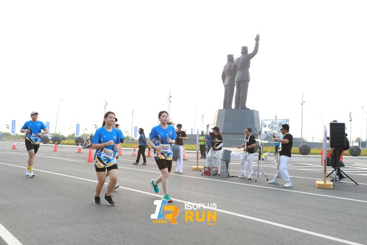 Race photo from ISOPlus Run 2024 Jakarta