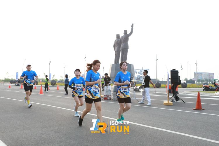 Race photo from ISOPlus Run 2024 Jakarta