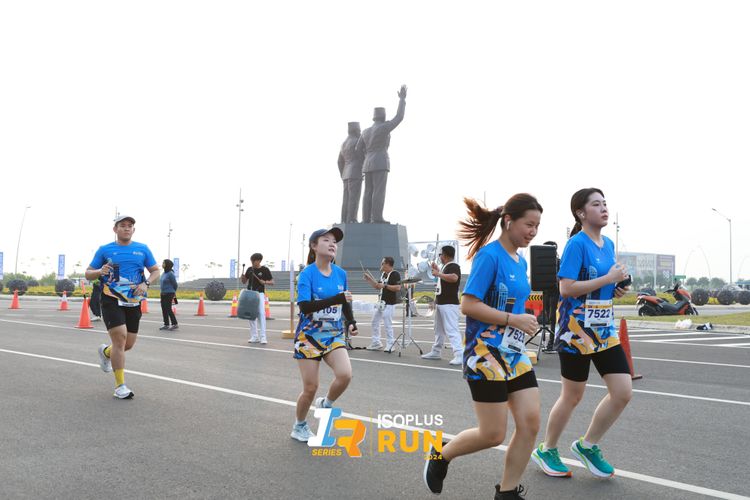 Race photo from ISOPlus Run 2024 Jakarta